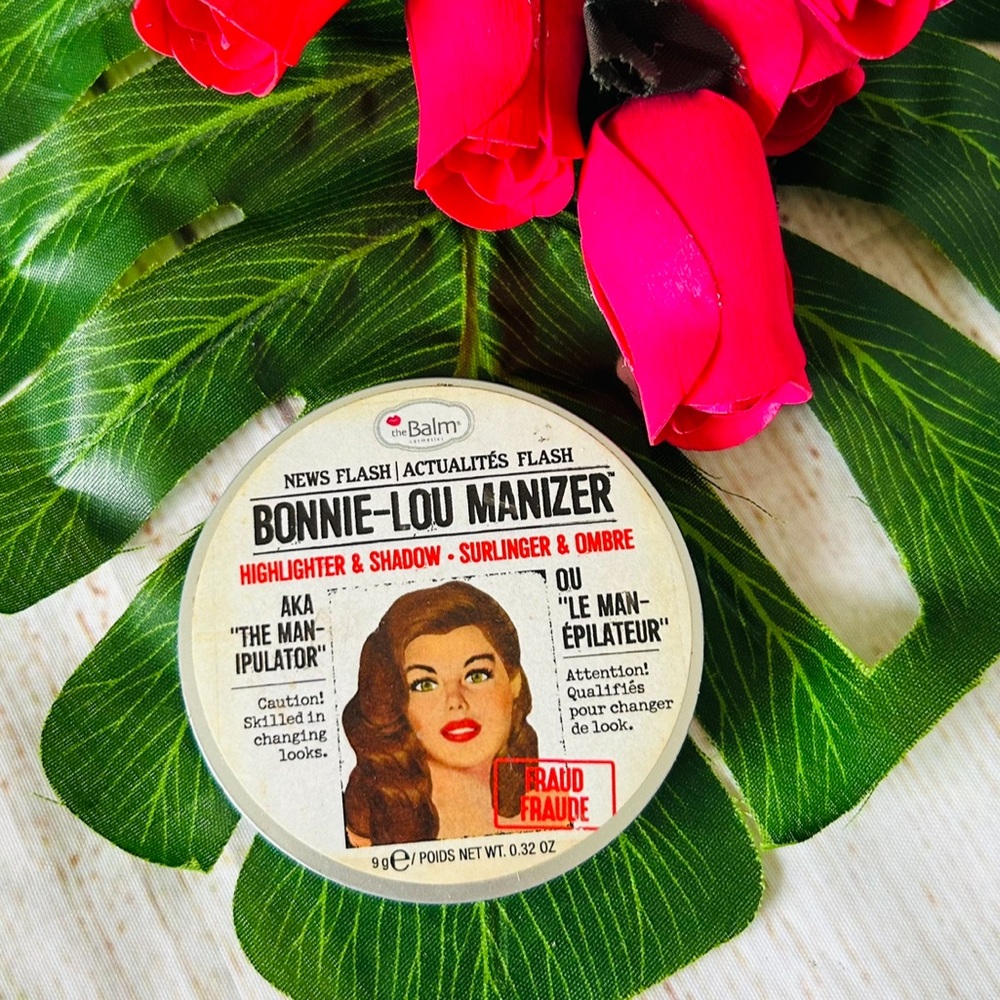 The Balm Bonnie Lou Manizer Highlighter & Shadow